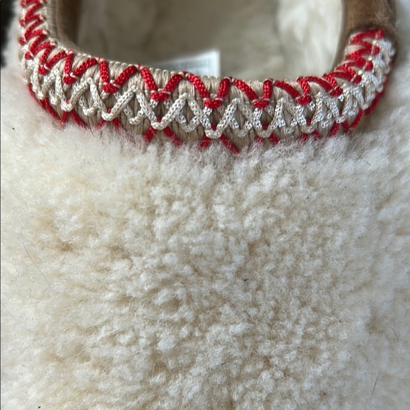 UGG Curly Tazman Slipper Cream Red Trim Women’s 5 - Picture 10 of 11
